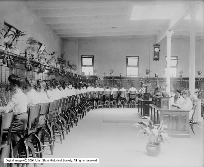 Utah Independent Telephone Company, Switchboard with Operators