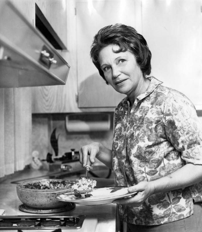 Her home has a dining room